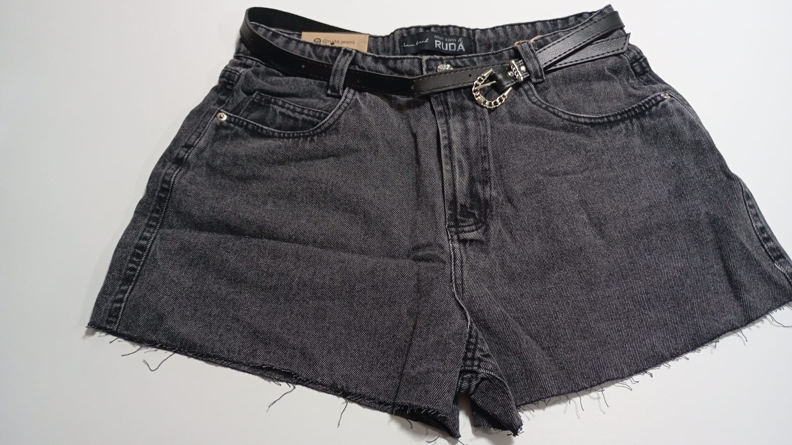 short feminino preto marmori c/cinto